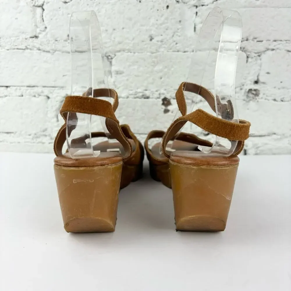 Vintage Debi Jo Gum Wedge Sandals